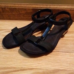 Strappy, Classy Alfani sandals 7M
